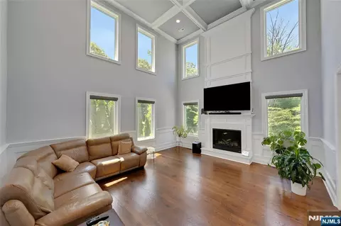 Living - 697 Terrace Dr, Paramus, NJ 07652 photo 1 of 2