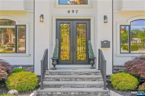 Entry Way - 697 Terrace Dr, Paramus, NJ 07652 photo 1 of 7