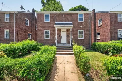 1380 Hamilton St, Elizabeth, NJ 07208