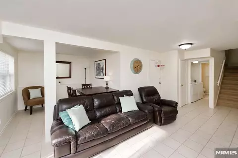 Other - 85 Primrose Ln # B, Paramus, NJ 07652 photo 4 of 4