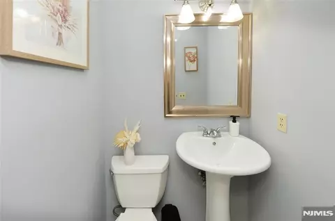Other - 85 Primrose Ln # B, Paramus, NJ 07652 photo 2 of 4