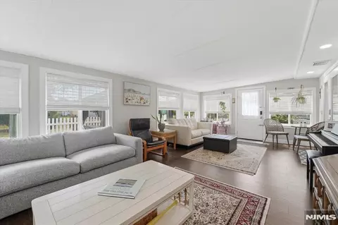 Living - 20 Le Lamentin, Berkeley, NJ 08757 photo 3 of 3