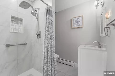 Bath - 20 Le Lamentin, Berkeley, NJ 08757 photo 3 of 3