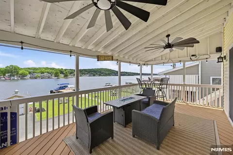 51 Lakeside Ave, Jefferson Township, NJ 07849