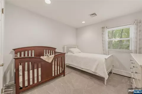 Bedroom - 290 Mchenry Dr, Paramus, NJ 07652 photo 5 of 5