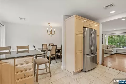 Other - 290 Mchenry Dr, Paramus, NJ 07652 photo 2 of 4