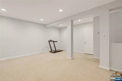 Other - 290 Mchenry Dr, Paramus, NJ 07652 photo 3 of 4