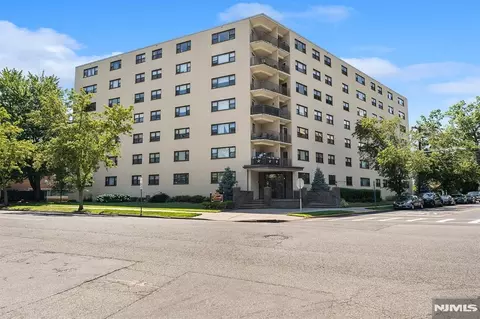 25 Grand Ave #5D, Hackensack, NJ 07601