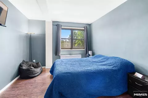 Bedroom - 25 Grand Ave #5D, Hackensack, NJ 07601 photo 1 of 1