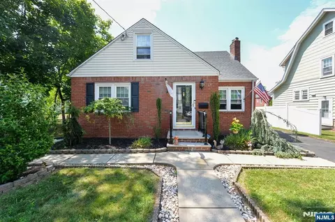 65 E Linden Ave, Dumont, NJ 07628 photo 1