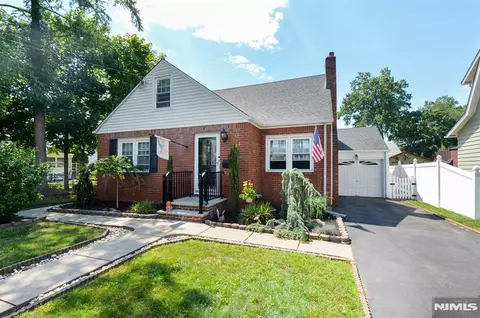 Exterior - 65 E Linden Ave, Dumont, NJ 07628 photo 2 of 5