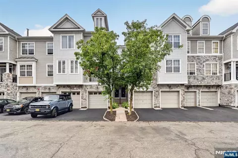 169 Winchester Ct #258, Clifton, NJ 07013