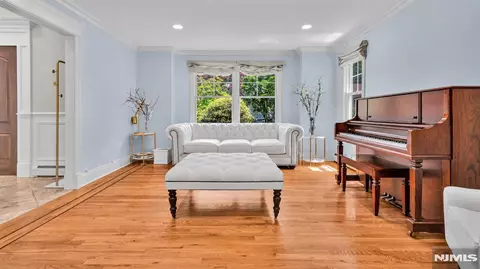 Other - 26 Devonshire Rd, Cresskill, NJ 07626 photo 4 of 10