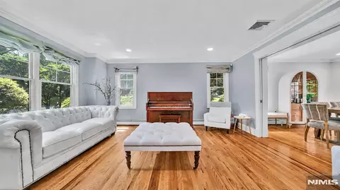 Other - 26 Devonshire Rd, Cresskill, NJ 07626 photo 1 of 10