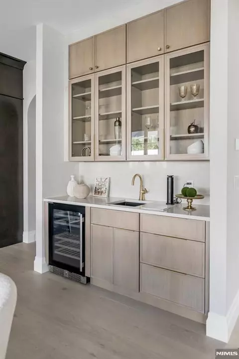 Kitchen - 474 Oregon St, Paramus, NJ 07652 photo 5 of 5