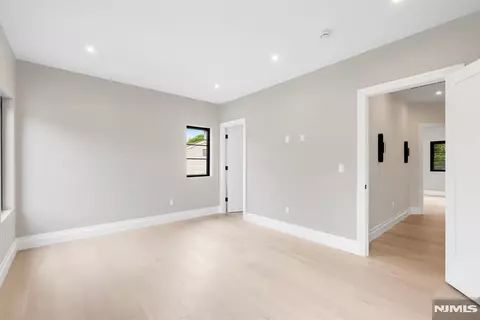 Bedroom - 474 Oregon St, Paramus, NJ 07652 photo 6 of 6
