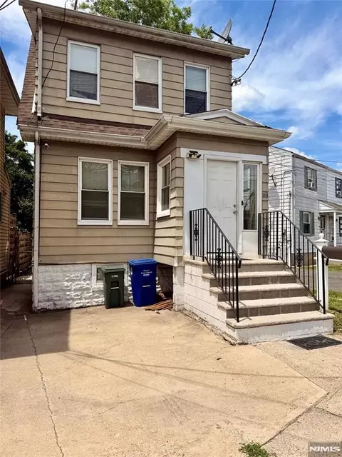 115 Chestnut Ave, Irvington, NJ 07111