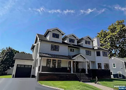 266 Johnson Ave, Teaneck, NJ 07666