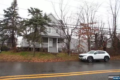 179 Paris Ave, Northvale, NJ 07647