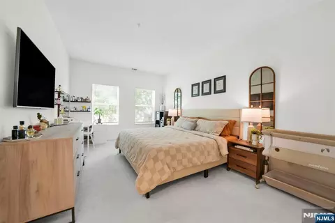 Bedroom - 409 Brittany Dr, Wayne, NJ 07470 photo 1 of 5
