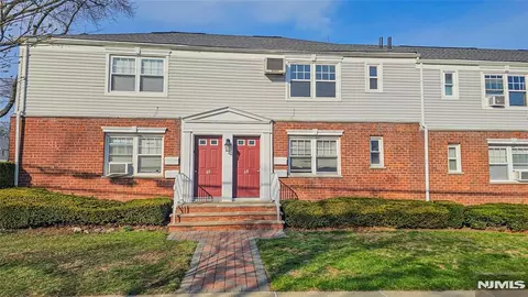 64 Hastings #B, Rutherford, NJ 07070