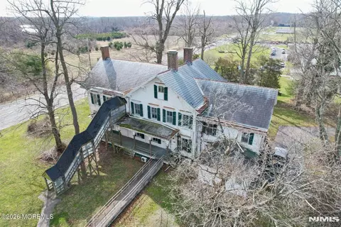 184-186 Highway 34, Holmdel, NJ 07733