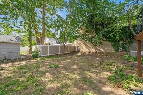 Exterior - 11 Hampton Pl, Nutley, NJ 07110 photo 3 of 4