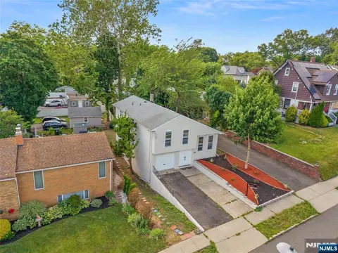 View/Area - 11 Hampton Pl, Nutley, NJ 07110 photo 1 of 20