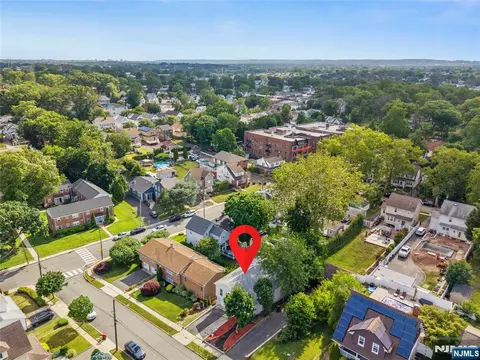 View/Area - 11 Hampton Pl, Nutley, NJ 07110 photo 6 of 20