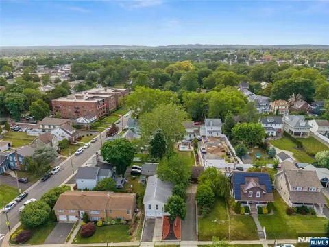 View/Area - 11 Hampton Pl, Nutley, NJ 07110 photo 7 of 20