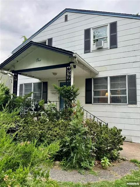 1 S Harrington, Park, NJ 07640