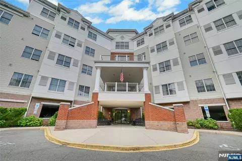 Other - 189 Forest Ave #219, Paramus, NJ 07652 photo 2 of 5