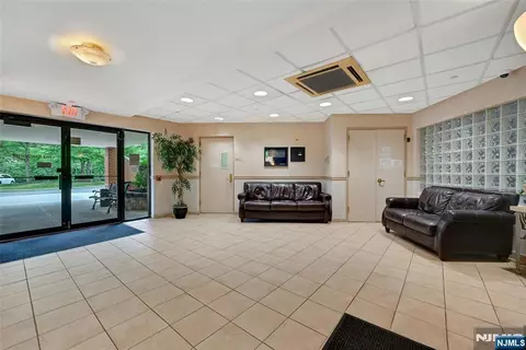 Other - 189 Forest Ave #219, Paramus, NJ 07652 photo 4 of 5