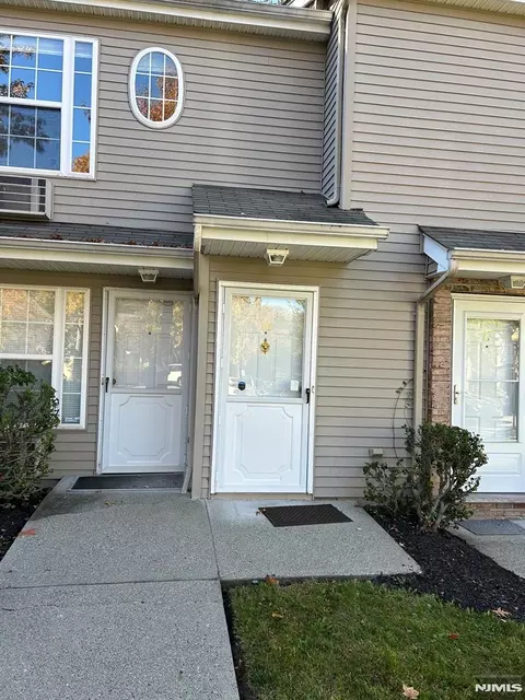 16 Perrin, Saddle River, NJ 07458