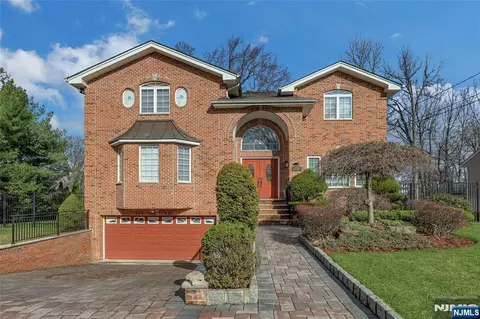 411 Fairway Dr, Leonia, NJ 07605