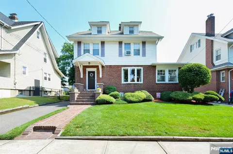 76 Poplar St, Ridgefield Park, NJ 07660
