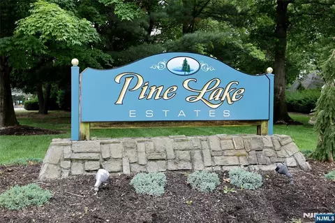 30 Reagan Way #530A, Township Of Washington, NJ 07676