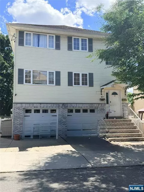 47 Cleveland St, Belleville, NJ 07109