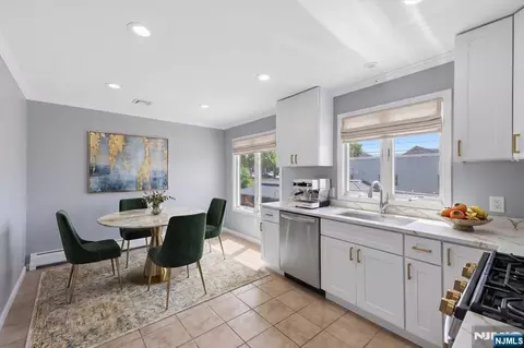 Dining - 481 Gardner Pl #1, Hackensack, NJ 07601 photo 2 of 2