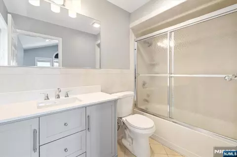 Bath - 481 Gardner Pl #1, Hackensack, NJ 07601 photo 2 of 2