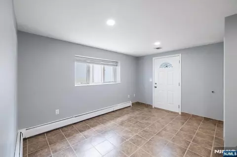 Entry Way - 481 Gardner Pl #1, Hackensack, NJ 07601 photo 2 of 2