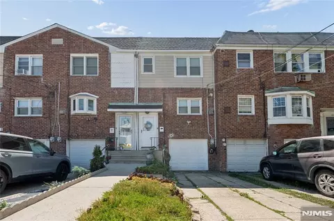 106 Country Village Rd, Jersey City, NJ 07305