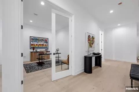 Entry Way - 9 Feldman Ct, Paramus, NJ 07652 photo 5 of 11