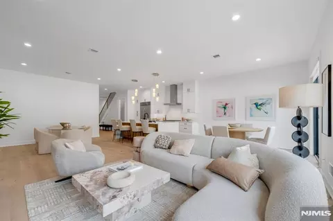 Other - 9 Feldman Ct, Paramus, NJ 07652 photo 3 of 15