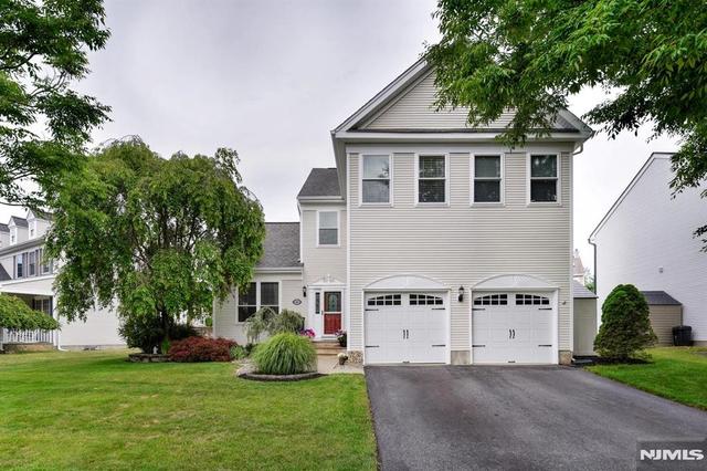 88 Watch Hill Rd, Hackettstown, NJ 07840