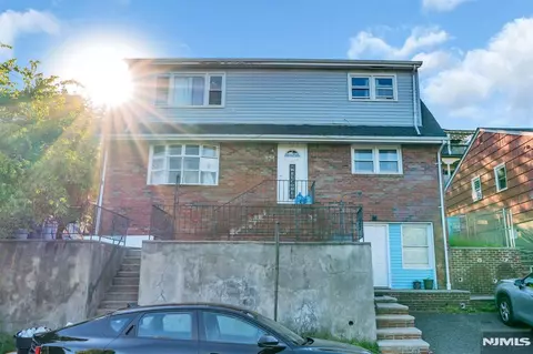 321 Farnham Ave, Lodi, NJ 07644