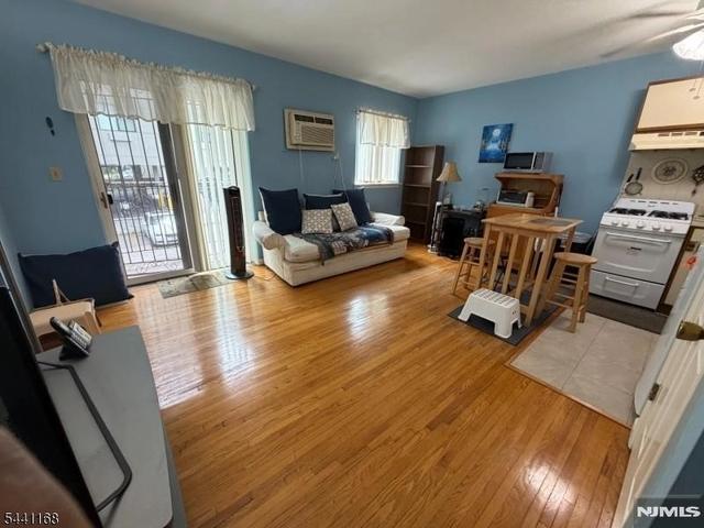359 Marshall St #353, Paterson, NJ 07503