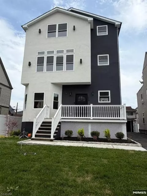 170 18th St, East Orange, NJ 07017
