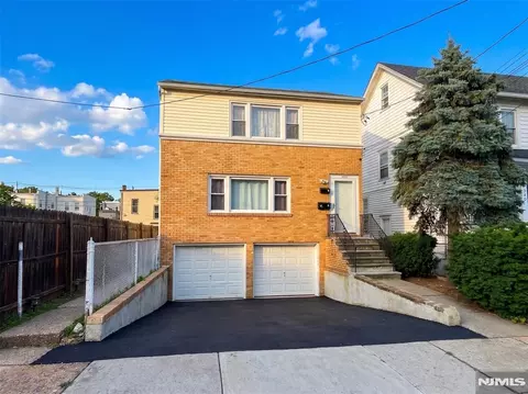 236 Alexander St, Newark, NJ 07106