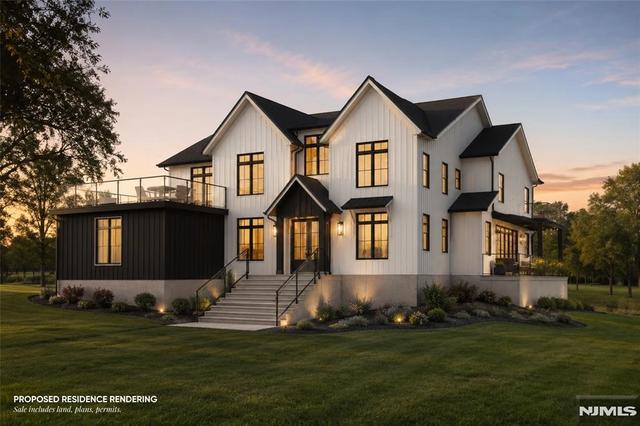 10 Deerfield Dr, Woodcliff Lake, NJ 07677